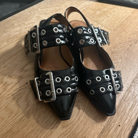 Graya black patent leather Steve Madden shoes - size 7 - Picture 2 of 5